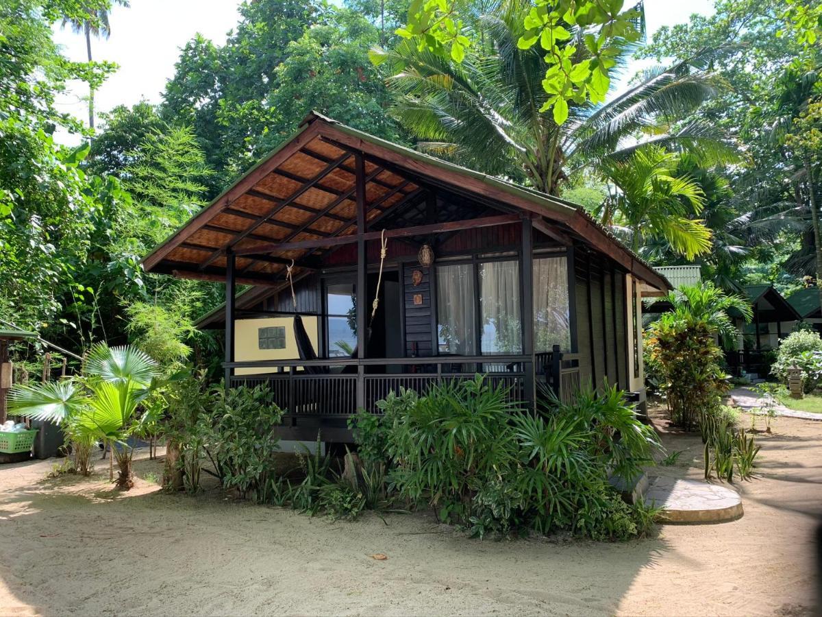 The Village Bunaken Esterno foto